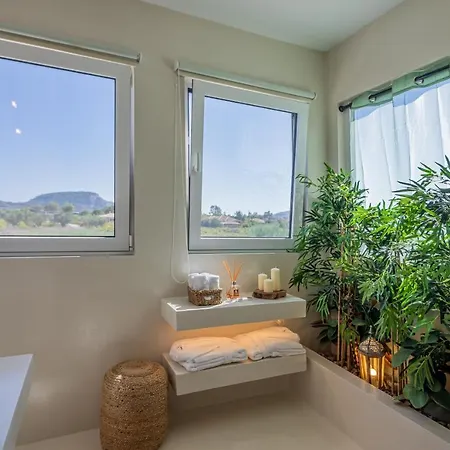 Shangri-la Zakinthos Sarakinádhon