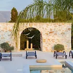 Shangri-la Zakinthos Sarakinádhon