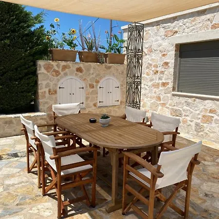 Shangri-la Zakinthos Sarakinádhon