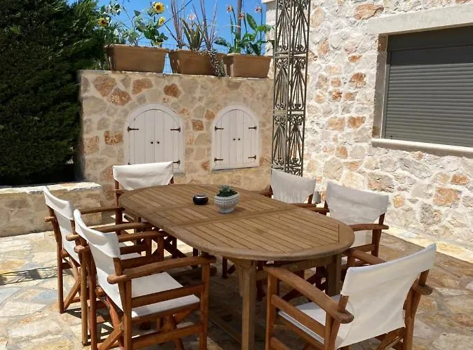 Shangri-la Zakinthos Sarakinádhon